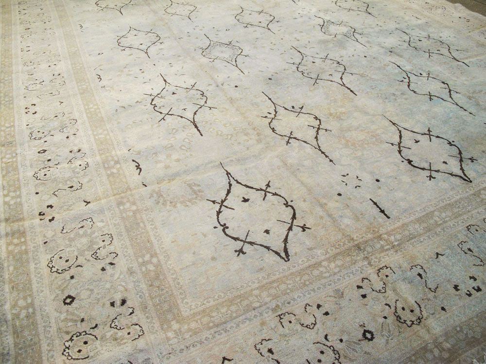 Antique Persian Tabriz Carpet, No.20014 - Galerie Shabab