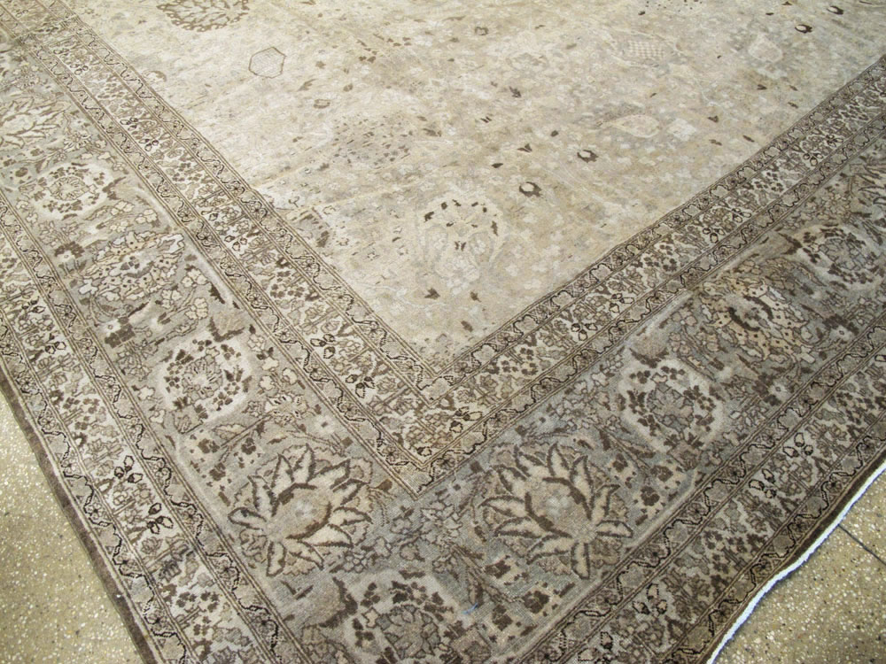 Antique Persian Tabriz Carpet, No.20018 - Galerie Shabab