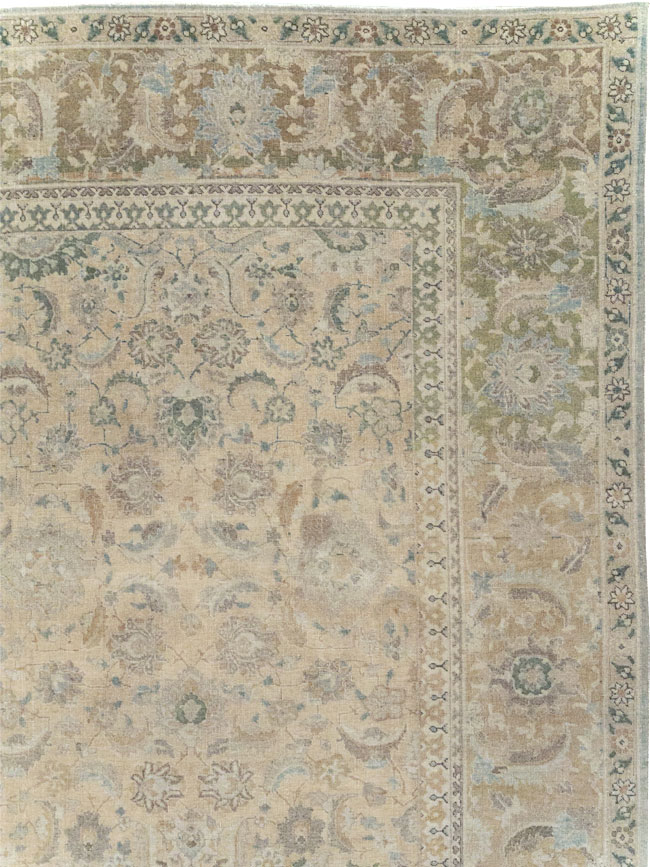 Vintage Persian Tabriz Room Size Carpet, No.20031 - Galerie Shabab