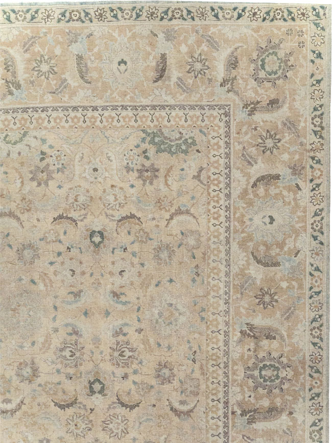Vintage Persian Tabriz Room Size Carpet, No.20031 - Galerie Shabab