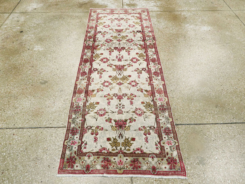 Vintage Persian Lavar Kerman Runner, No.20068 - Galerie Shabab