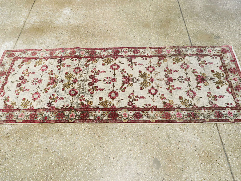 Vintage Persian Lavar Kerman Runner, No.20068 - Galerie Shabab