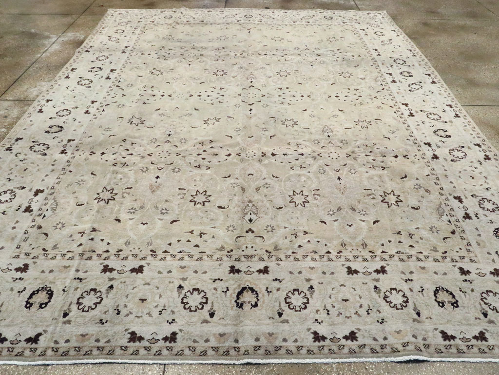 Vintage Persian Mashad Room Size Carpet, No.20082 - Galerie Shabab
