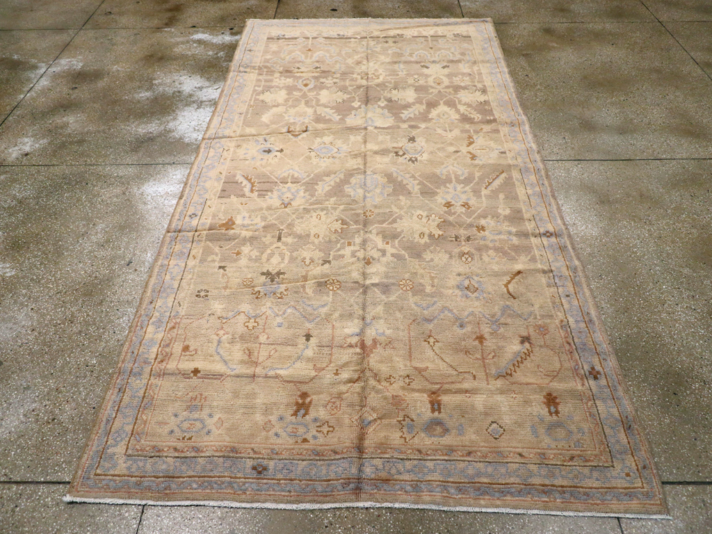 Antique Turkish Oushak Carpet, No.20093 - Galerie Shabab