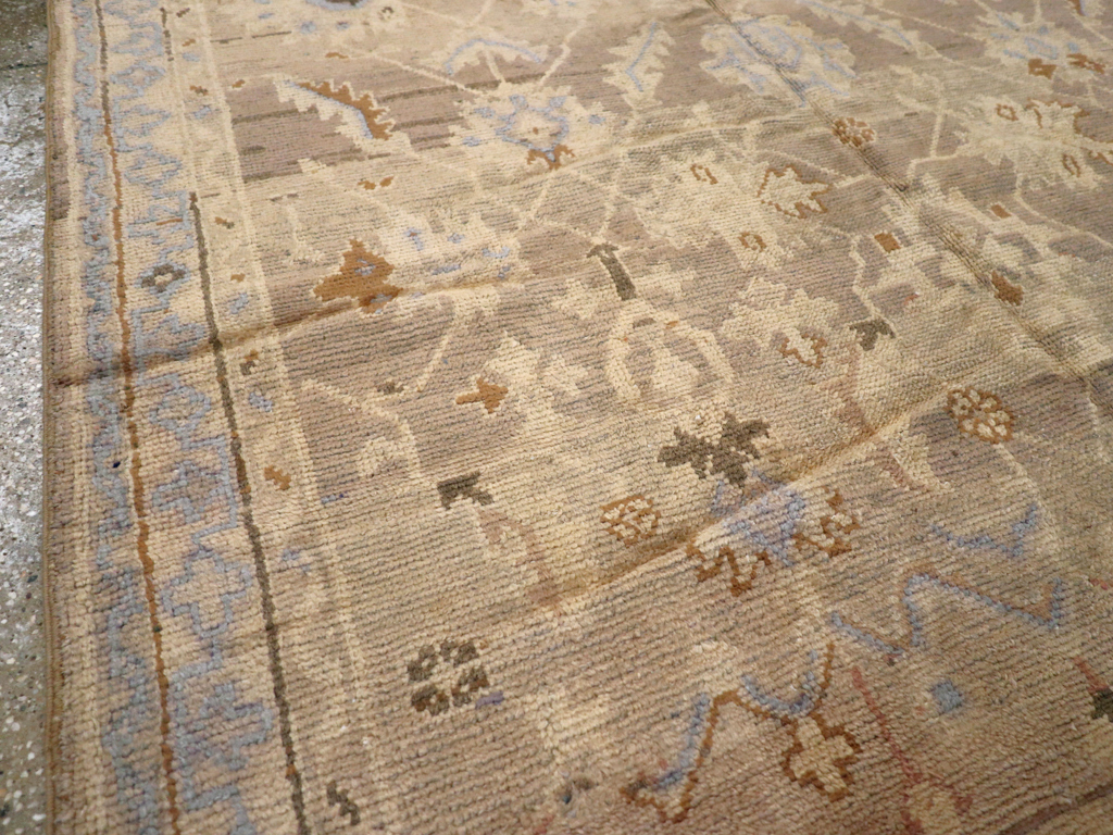 Antique Turkish Oushak Carpet, No.20093 - Galerie Shabab