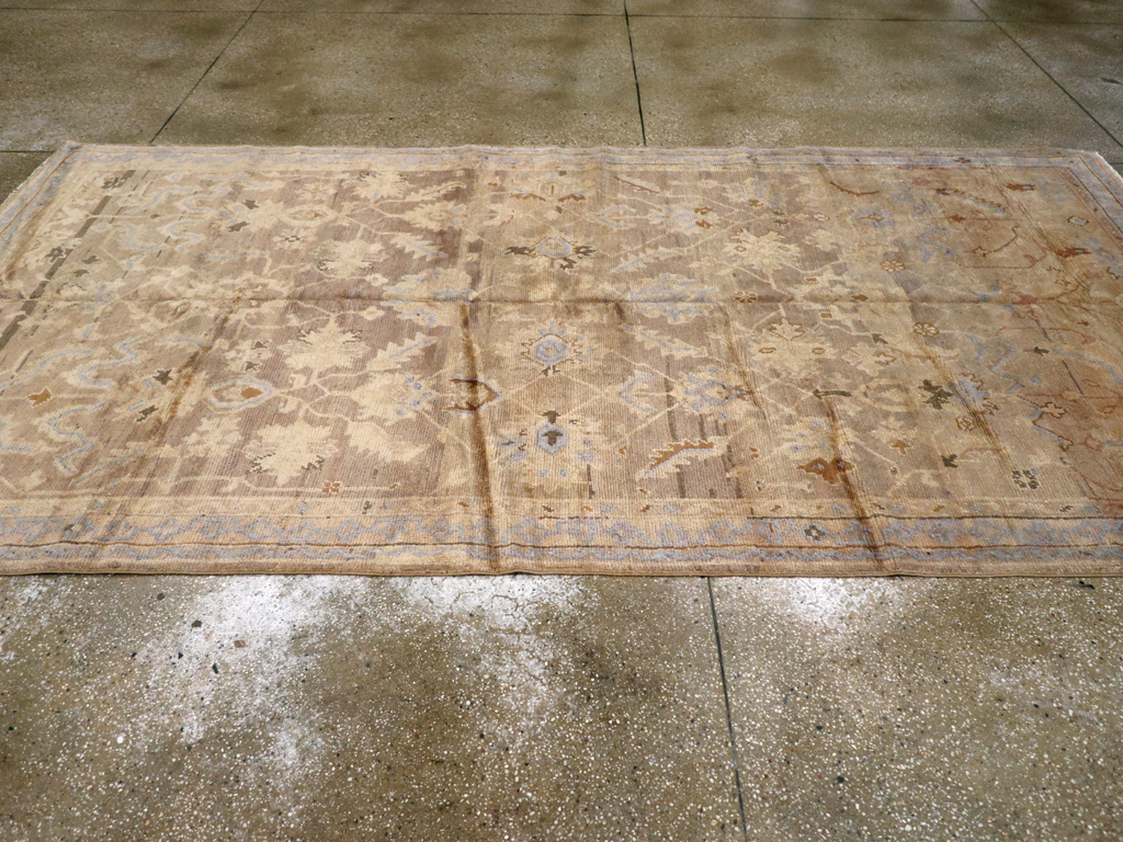 Antique Turkish Oushak Carpet, No.20093 - Galerie Shabab