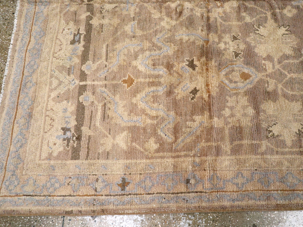 Antique Turkish Oushak Carpet, No.20093 - Galerie Shabab