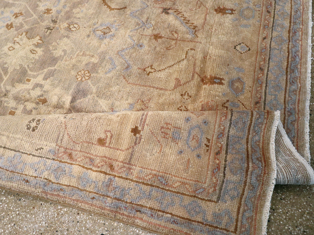 Antique Turkish Oushak Carpet, No.20093 - Galerie Shabab
