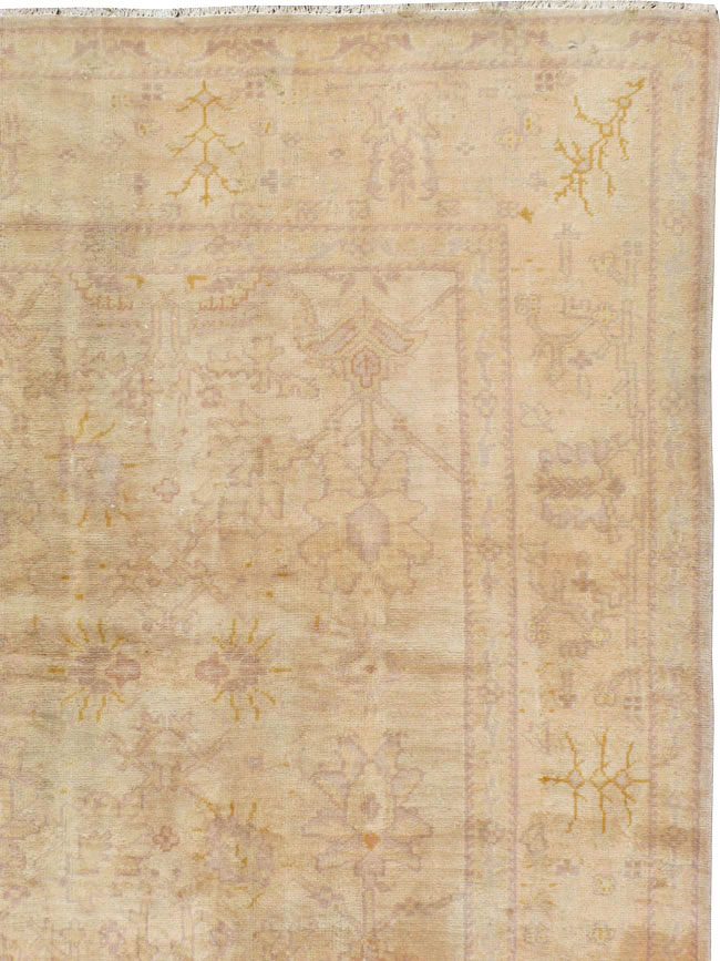 Antique Turkish Oushak Carpet, No.20105 - Galerie Shabab