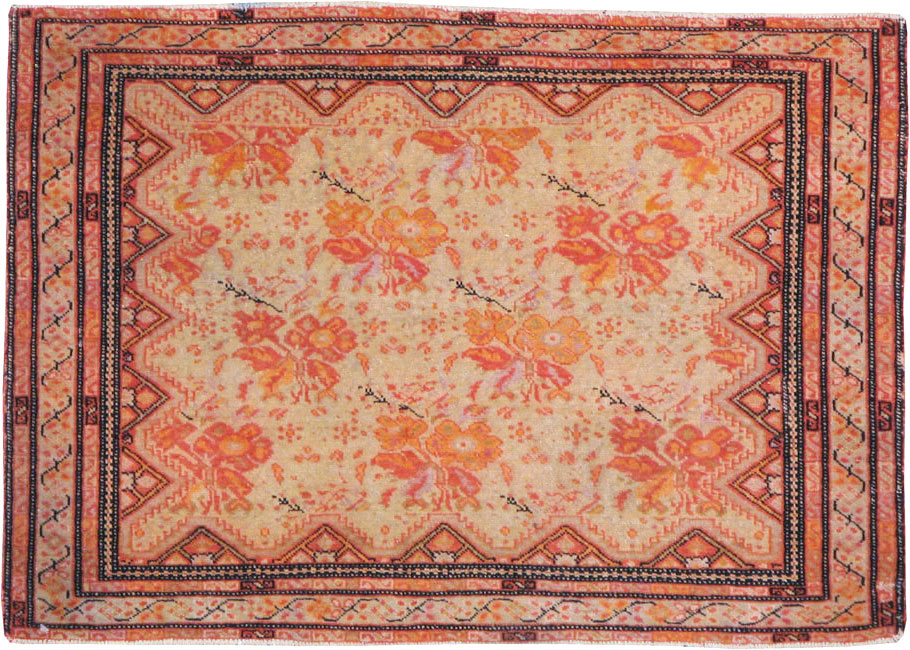Antique Persian Fereghan Rug, No.20117 - Galerie Shabab