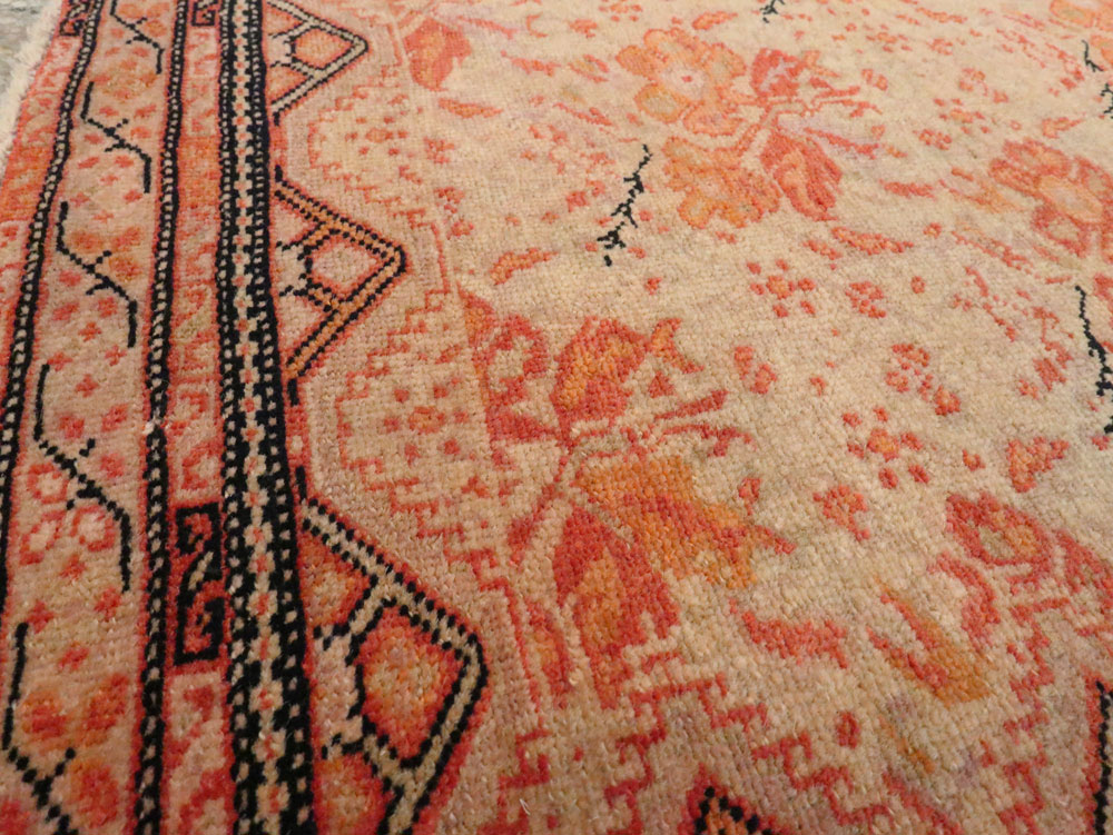 Antique Persian Fereghan Rug, No.20117 - Galerie Shabab