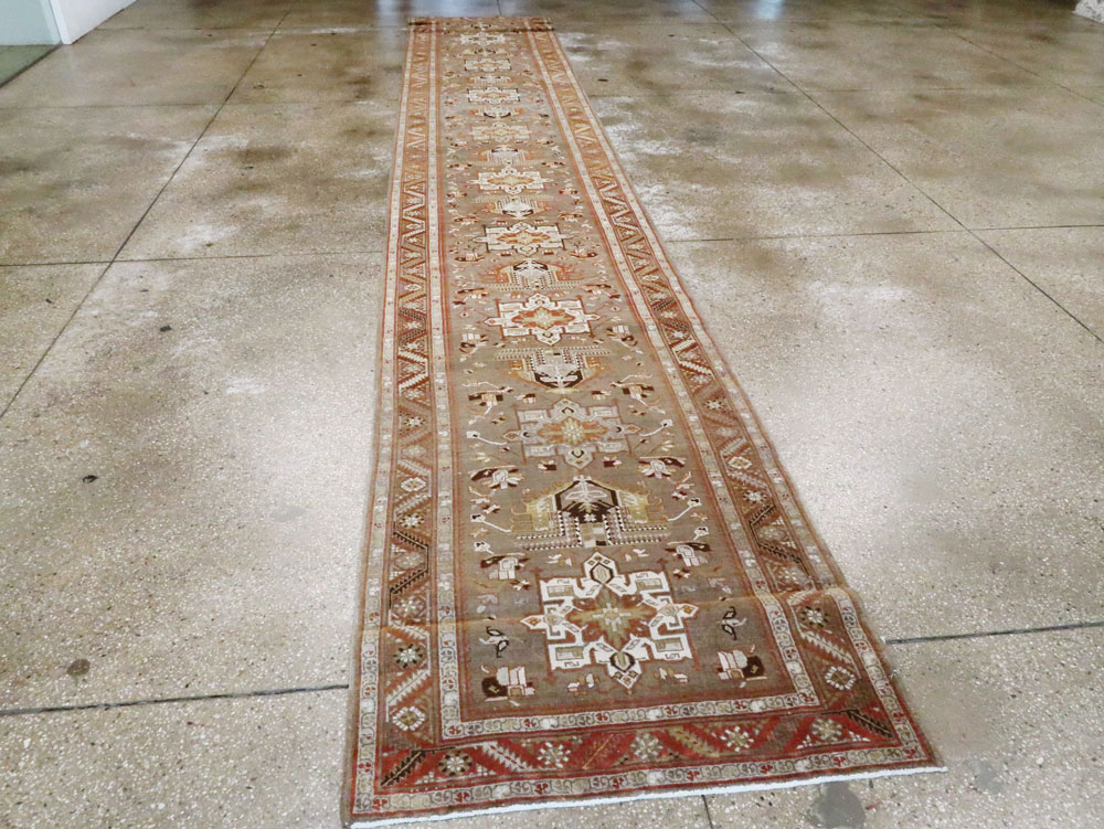 Antique Persian Heriz Runner, No.20130 - Galerie Shabab