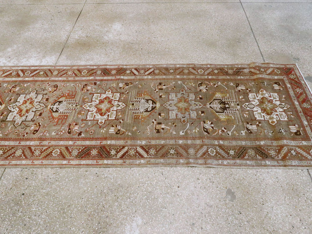 Antique Persian Heriz Runner, No.20130 - Galerie Shabab