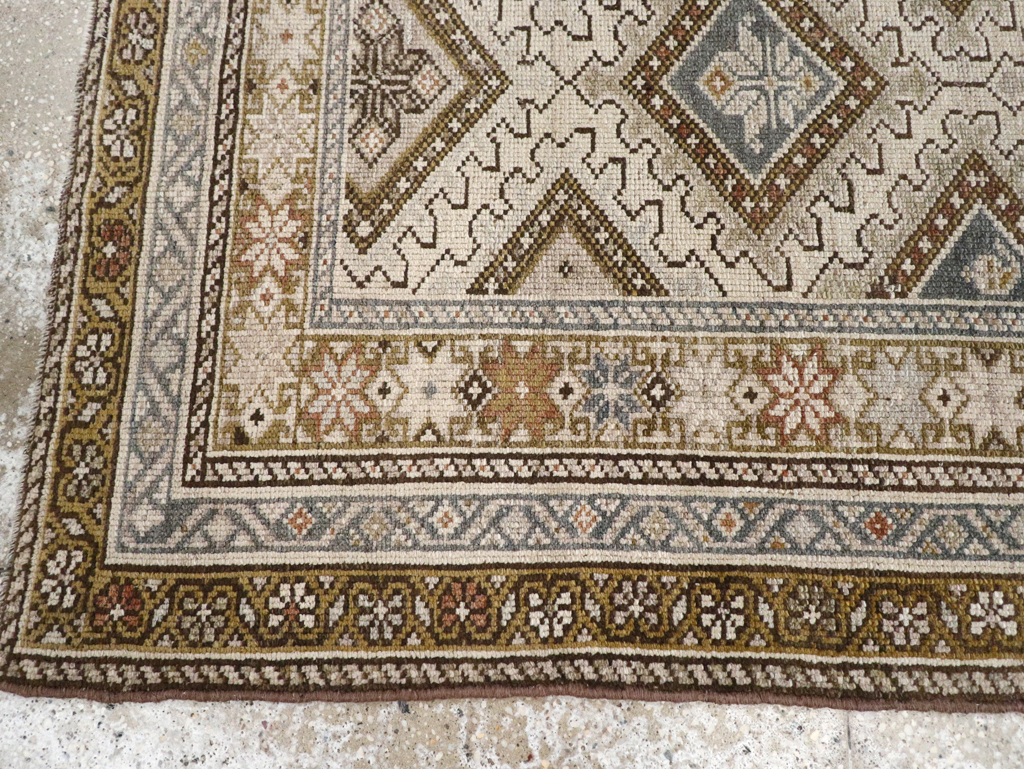 Antique Persian Kurdish Rug, No.20137 - Galerie Shabab