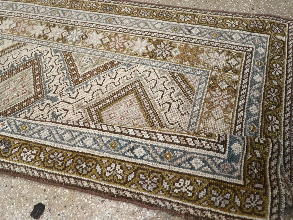 Antique Persian Kurdish Rug, No.20137 - Galerie Shabab