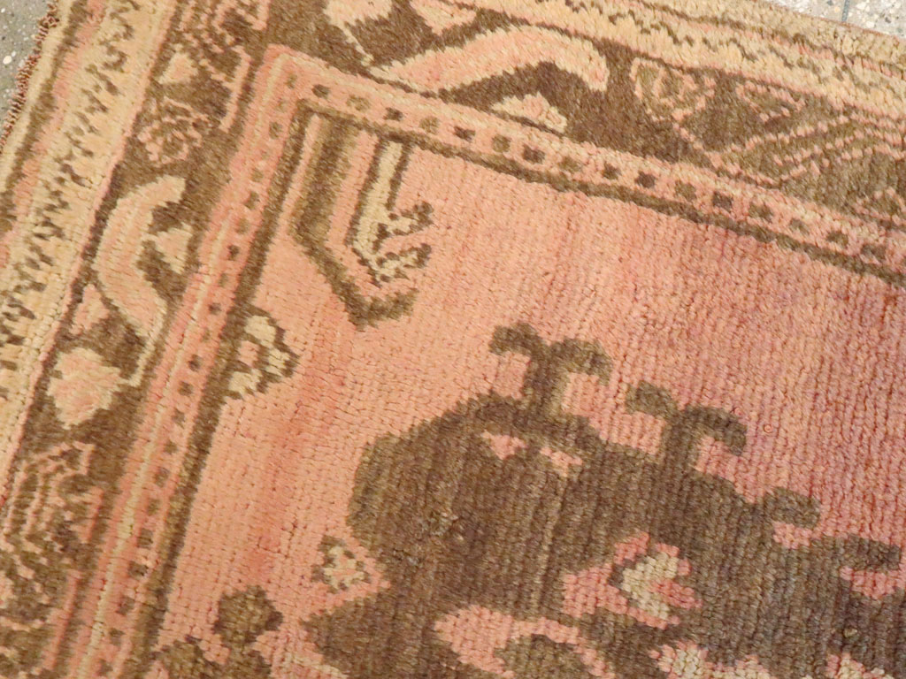 Antique Turkish Oushak Rug, No.20140 - Galerie Shabab