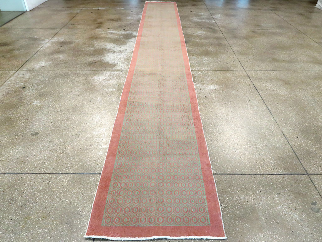 Vintage Turkish Anatolian Runner, No.20141 - Galerie Shabab