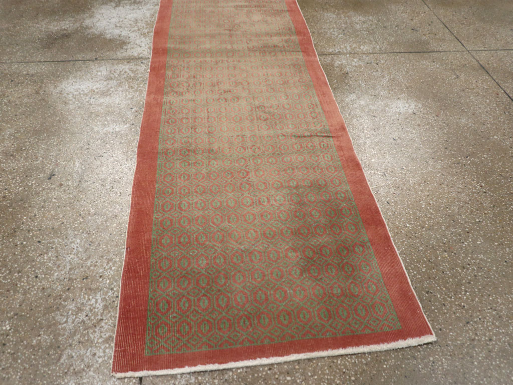 Vintage Turkish Anatolian Runner, No.20143 - Galerie Shabab