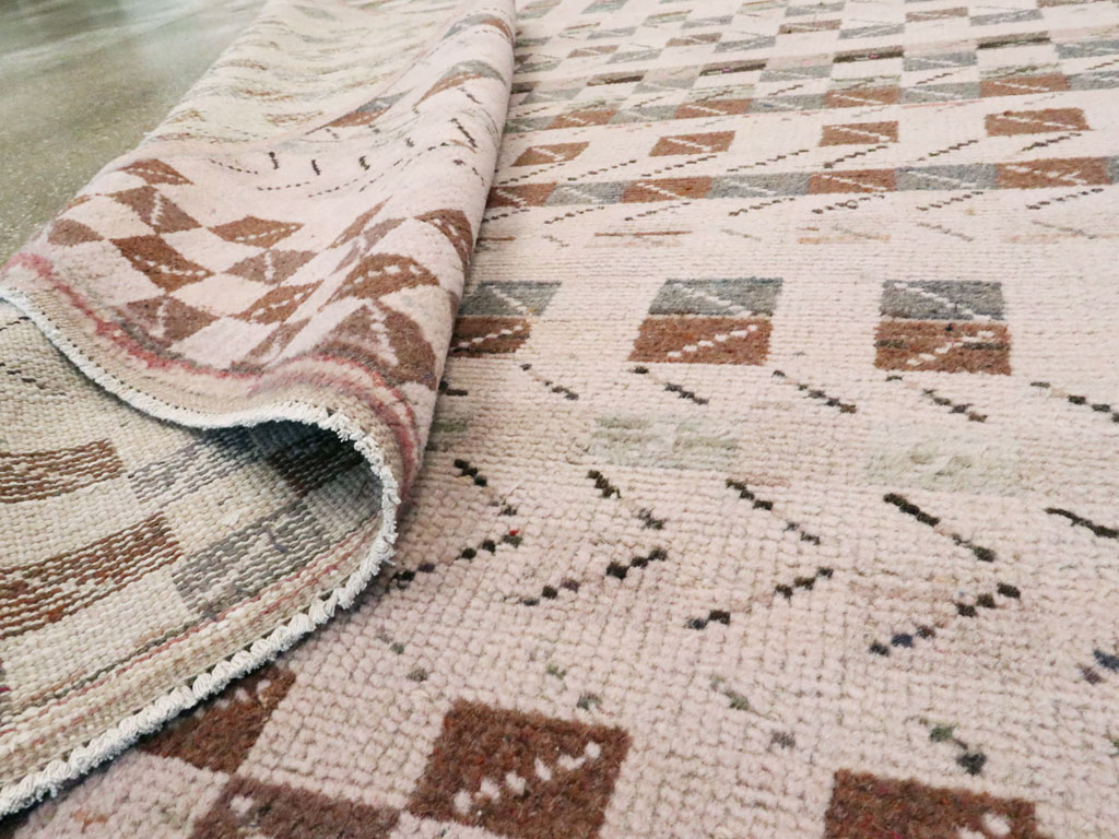 Vintage Turkish Anatolian Rug, No.20158 - Galerie Shabab