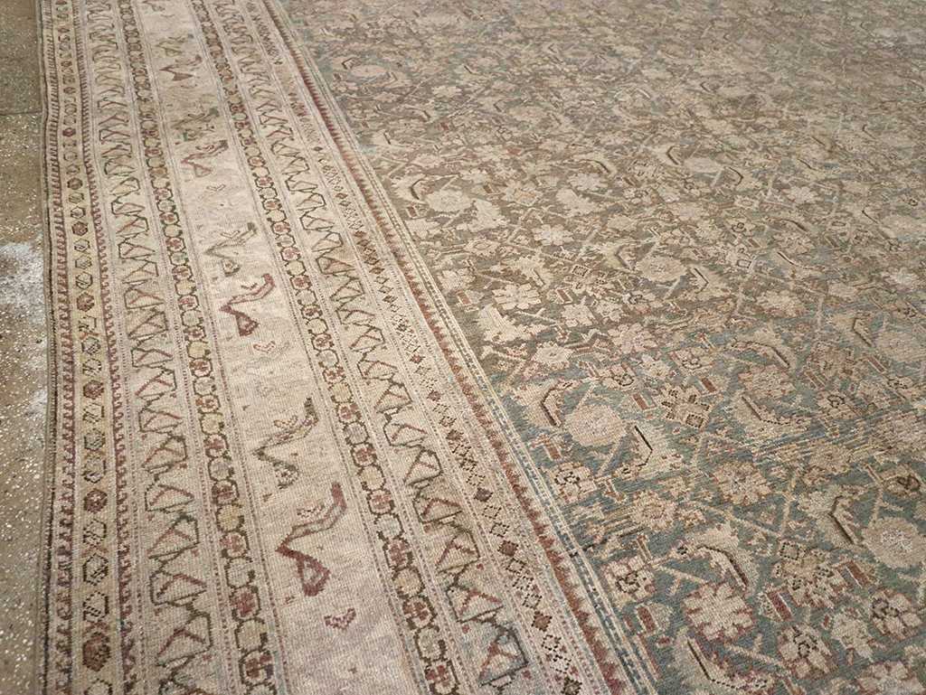 Antique Persian Malayer Oversize Carpet, No.20167 - Galerie Shabab
