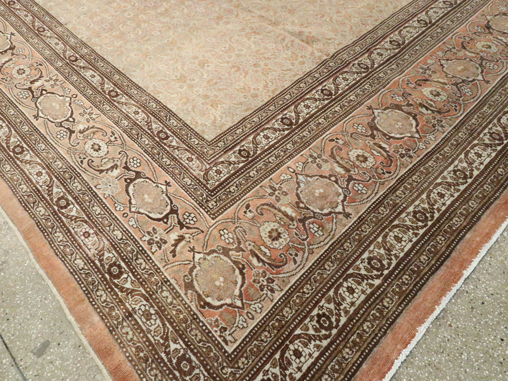 Antique Persian Tabiz Carpet, No.20170 - Galerie Shabab