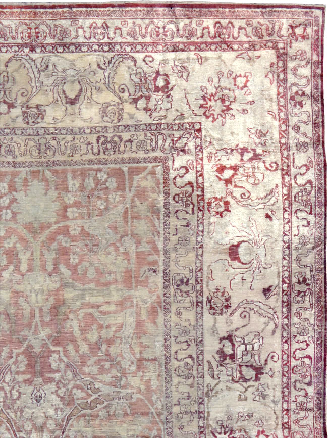 Antique Persian Silk Distressed Kashan Carpet, No.20182 - Galerie Shabab