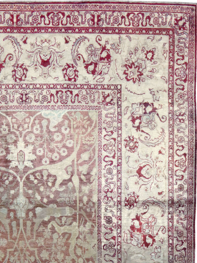 Antique Persian Silk Distressed Kashan Carpet, No.20182 - Galerie Shabab