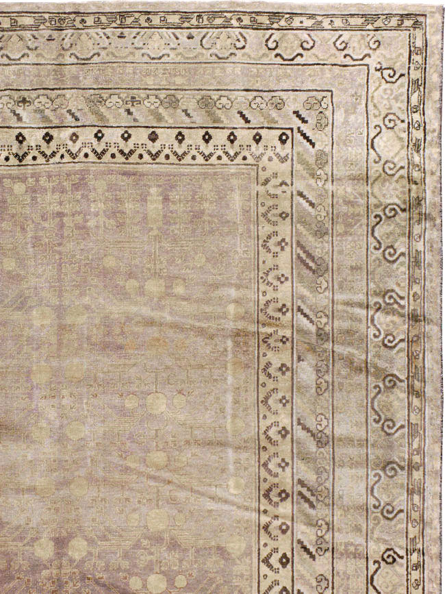 Antique East Turkestan Khotan Carpet, No.20186 - Galerie Shabab