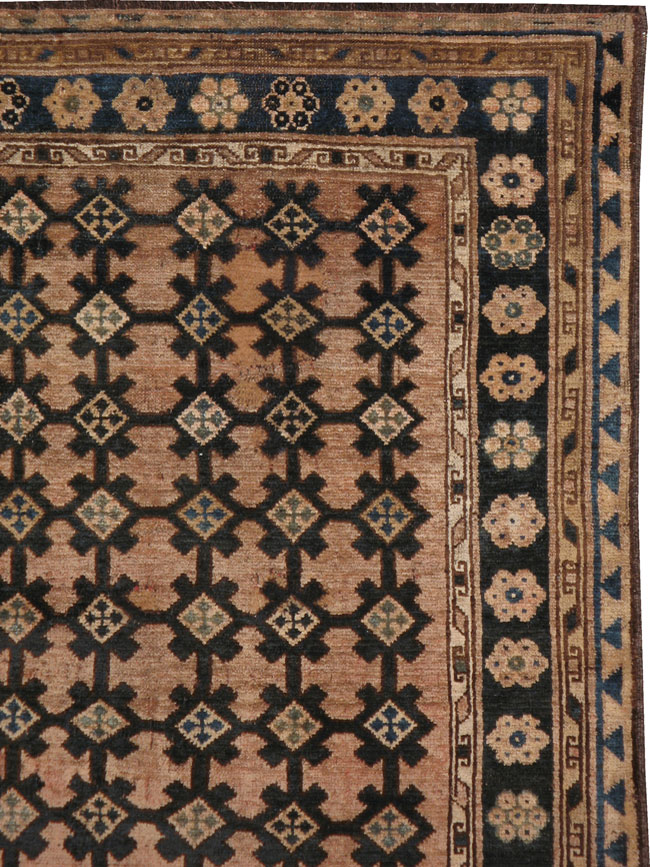 Antique Kirghiz Gallery Carpet, No.20188 - Galerie Shabab