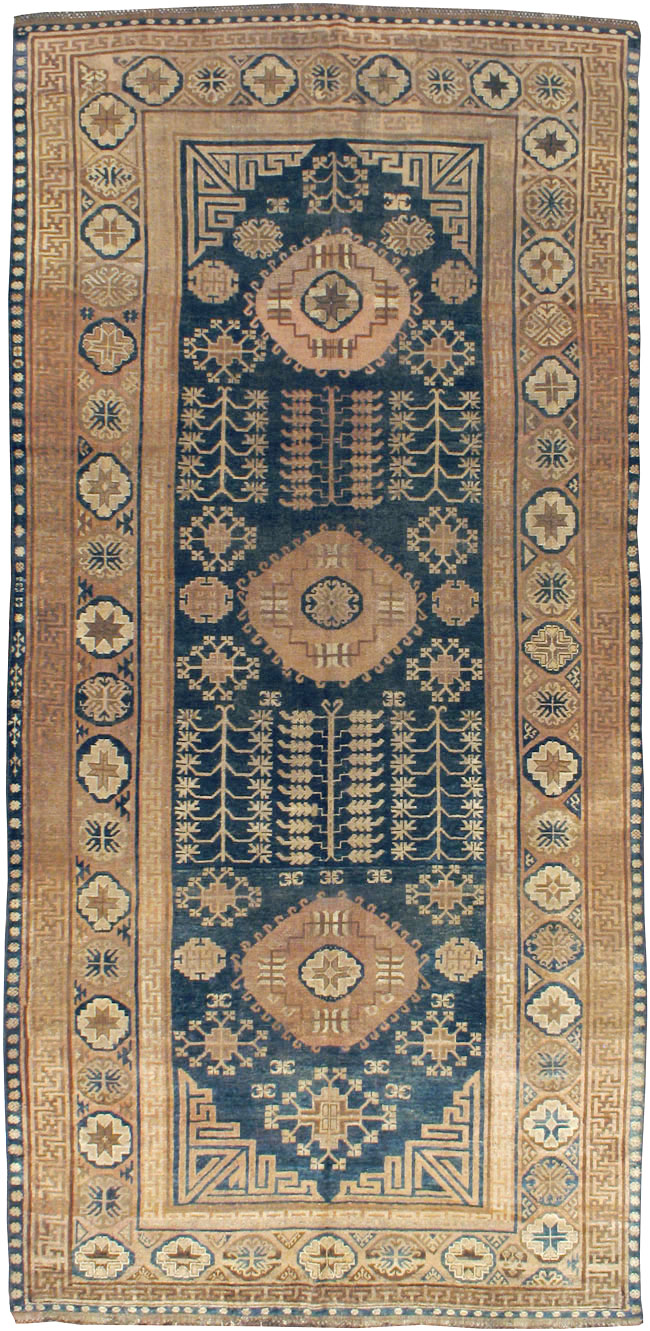Antique East Turkestan Kirghiz Rug, No.20192 - Galerie Shabab