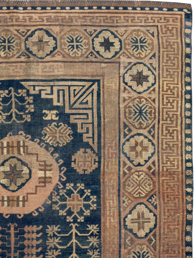 Antique East Turkestan Kirghiz Rug, No.20192 - Galerie Shabab