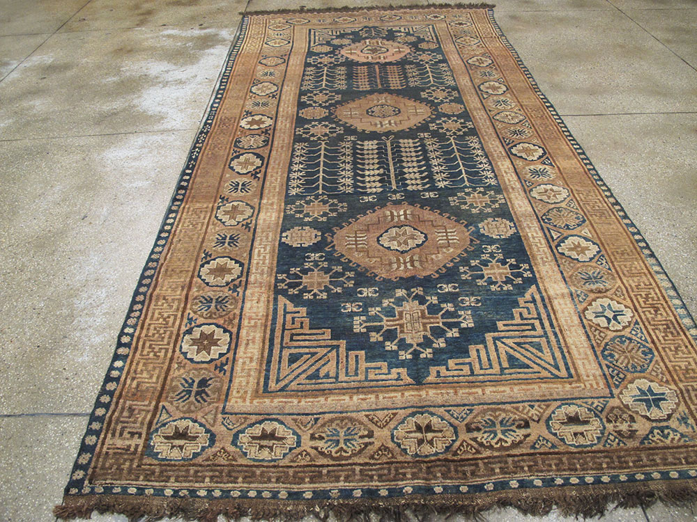 Antique East Turkestan Kirghiz Rug, No.20192 - Galerie Shabab