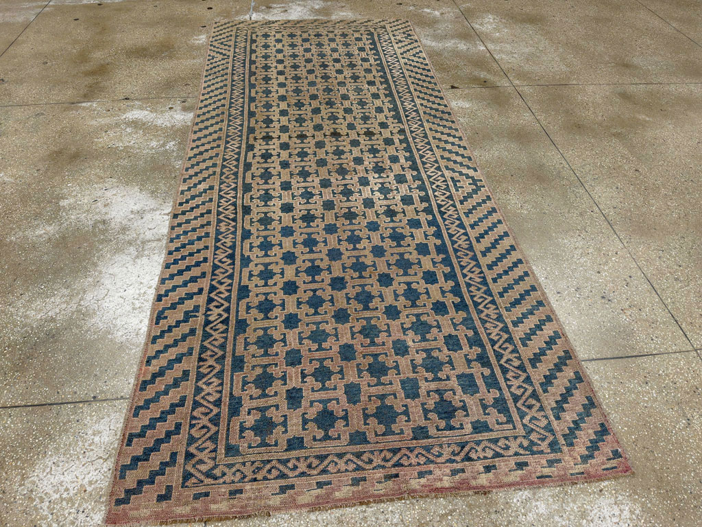 Antique East Turkestan Kirghiz Carpet, No.20193 - Galerie Shabab