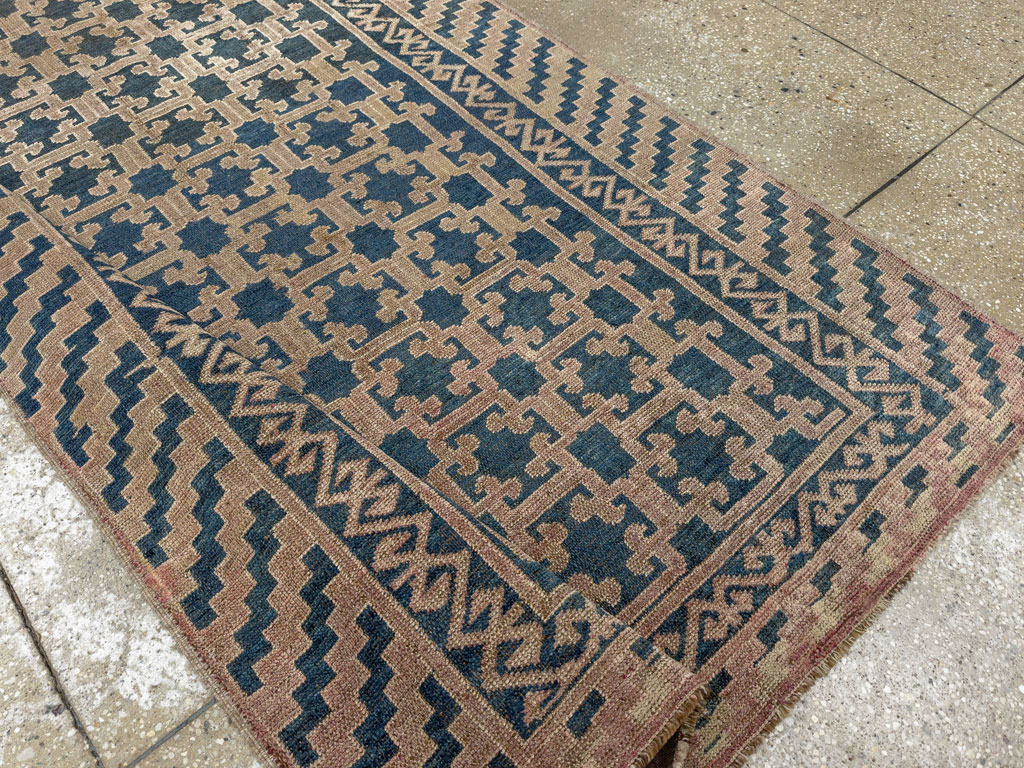 Antique East Turkestan Kirghiz Carpet, No.20193 - Galerie Shabab