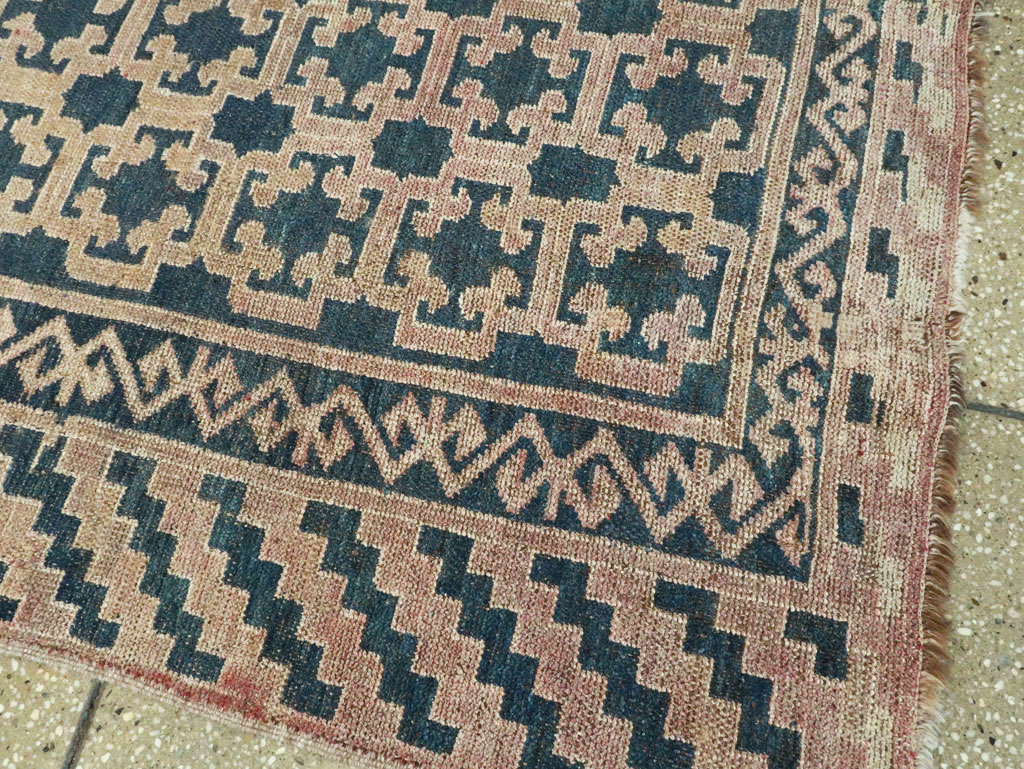 Antique East Turkestan Kirghiz Carpet, No.20193 - Galerie Shabab