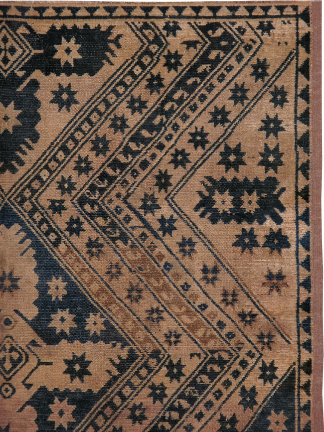 Antique Kirghiz Carpet, No.20196 - Galerie Shabab