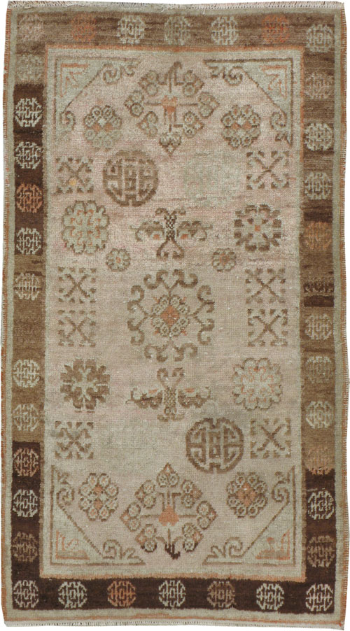 Antique Khotan Rug, No.20201 - Galerie Shabab