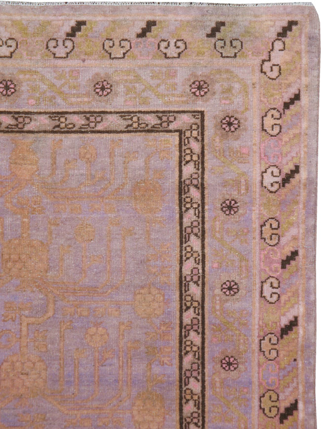 Antique Khotan Gallery Carpet, No.20203 - Galerie Shabab