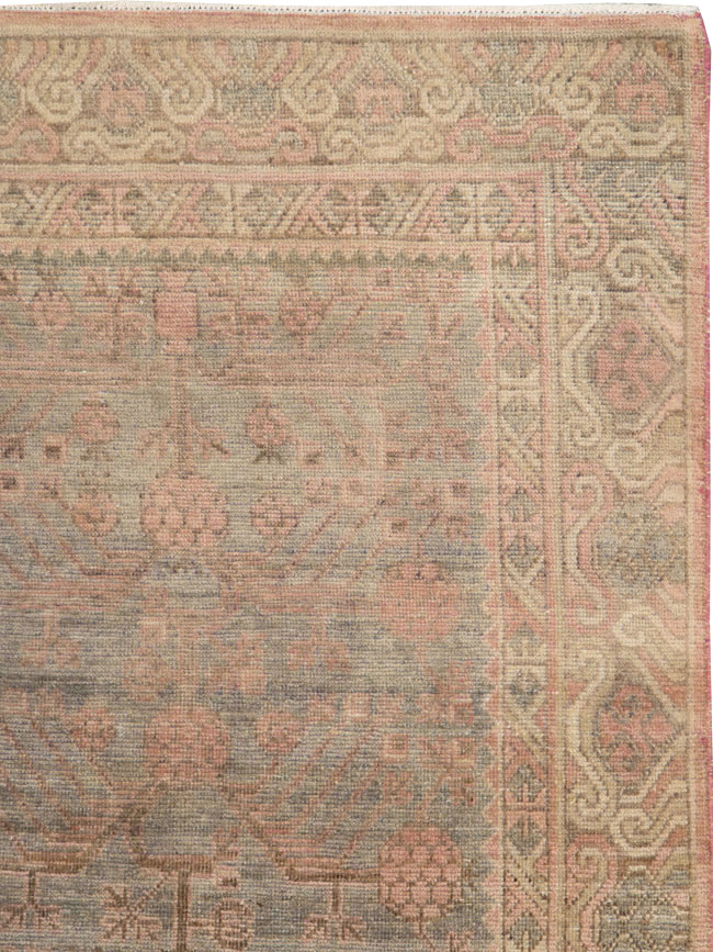 Vintage East Turkestan Khotan Carpet, No.20205 - Galerie Shabab
