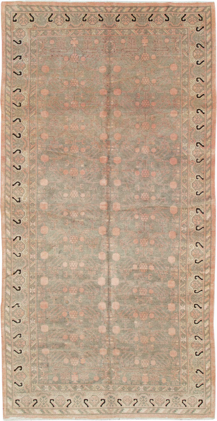 Vintage East Turkestan Khotan Carpet, No.20210 - Galerie Shabab