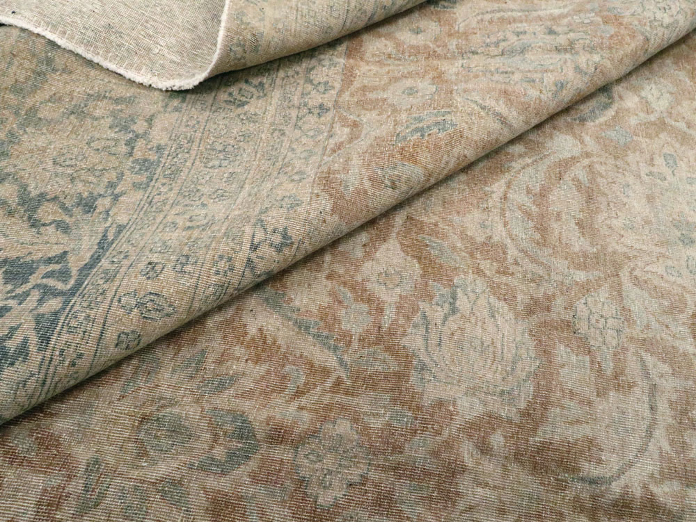 Antique Persian Tabriz Carpet, No.20215 - Galerie Shabab