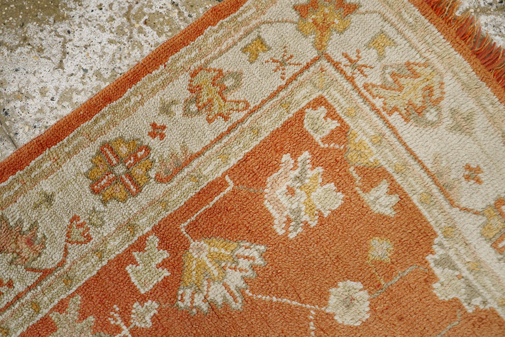 Antique Turkish Oushak Rug, No.20221 - Galerie Shabab