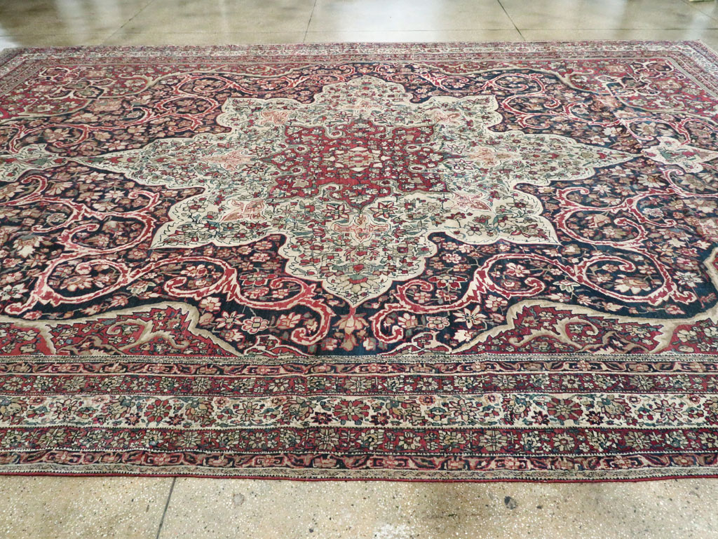 Antique Lavar Kerman Carpet, No.20226 - Galerie Shabab