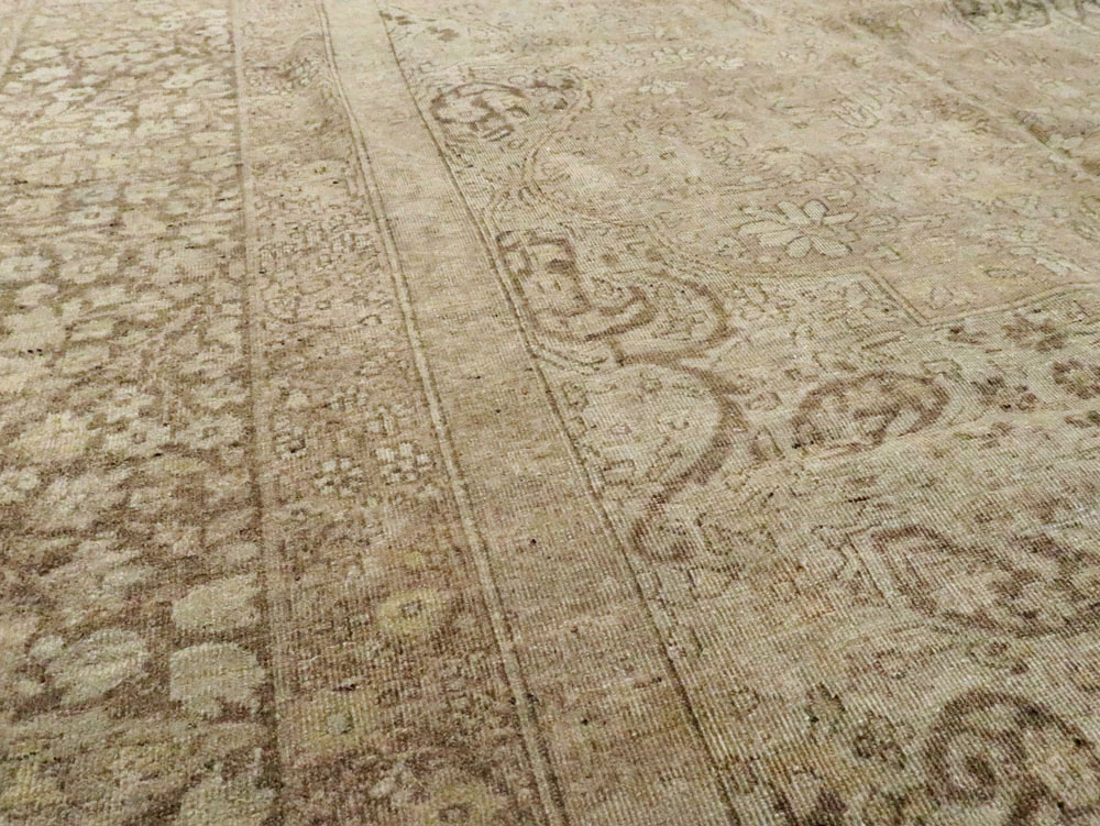 Antique Indian Lahore Carpet, No.20227 - Galerie Shabab