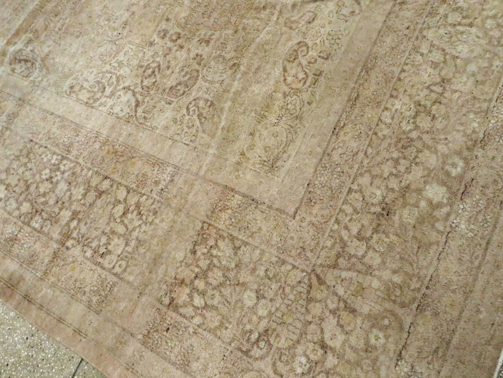 Antique Indian Lahore Carpet, No.20227 - Galerie Shabab