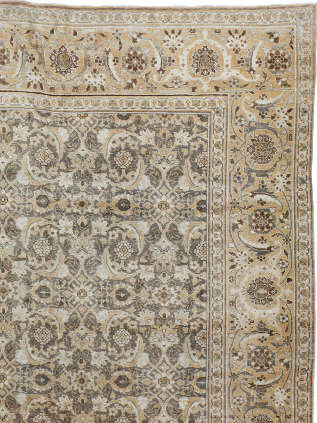 Antique Persian Tabriz Carpet, No.20228 - Galerie Shabab