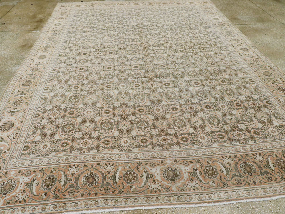 Antique Persian Tabriz Carpet, No.20228 - Galerie Shabab
