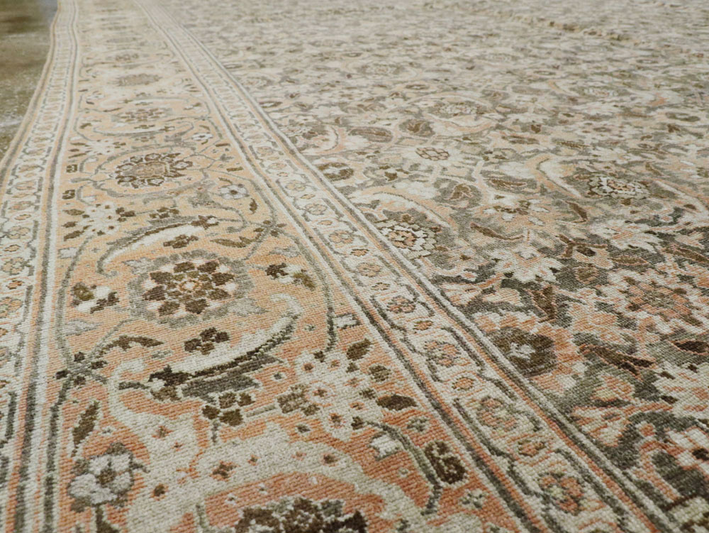 Antique Persian Tabriz Carpet, No.20228 - Galerie Shabab