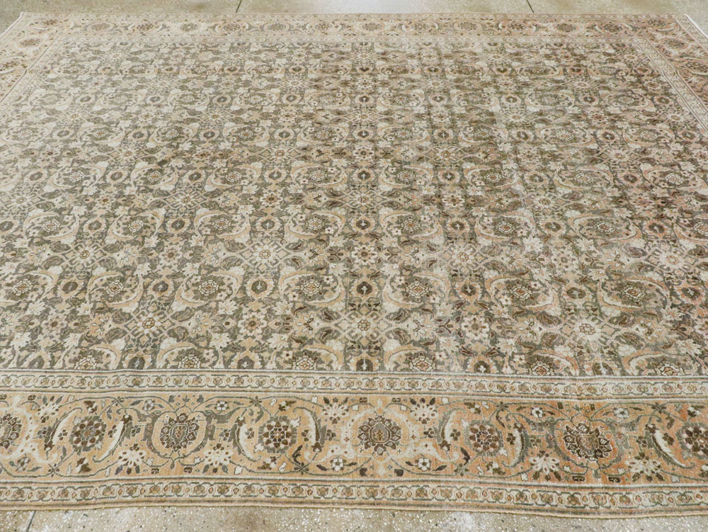 Antique Persian Tabriz Carpet, No.20228 - Galerie Shabab
