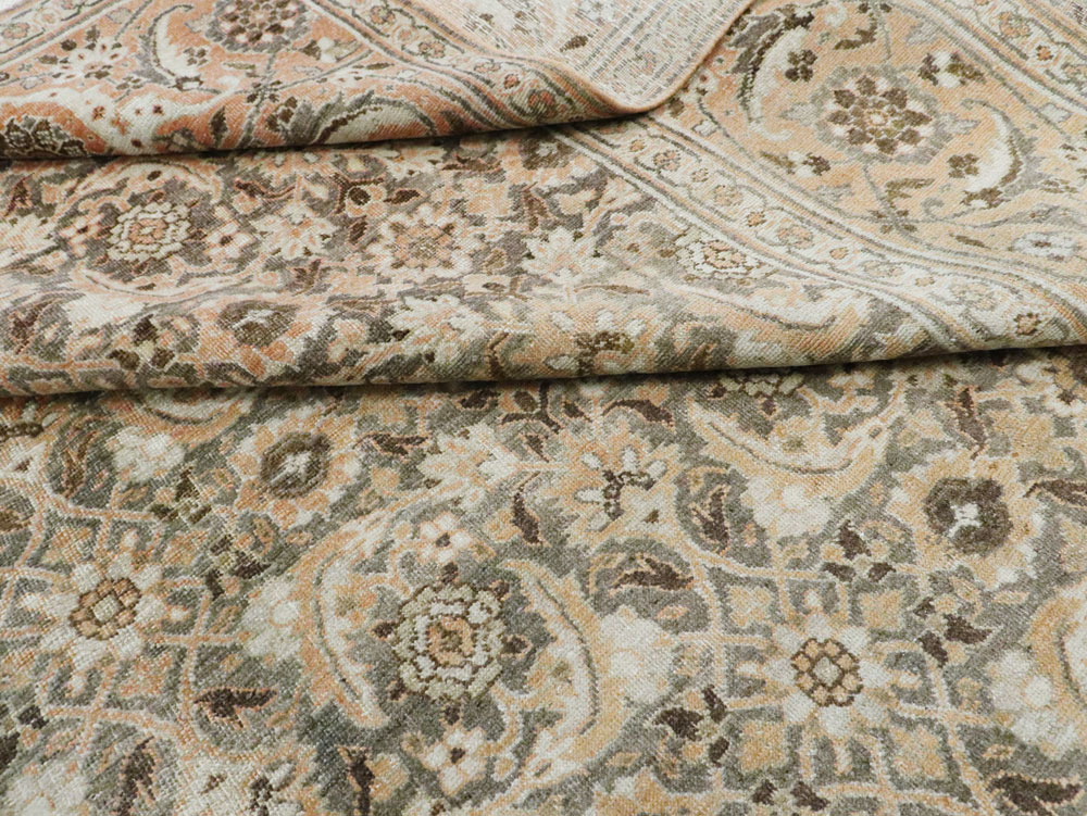 Antique Persian Tabriz Carpet, No.20228 - Galerie Shabab